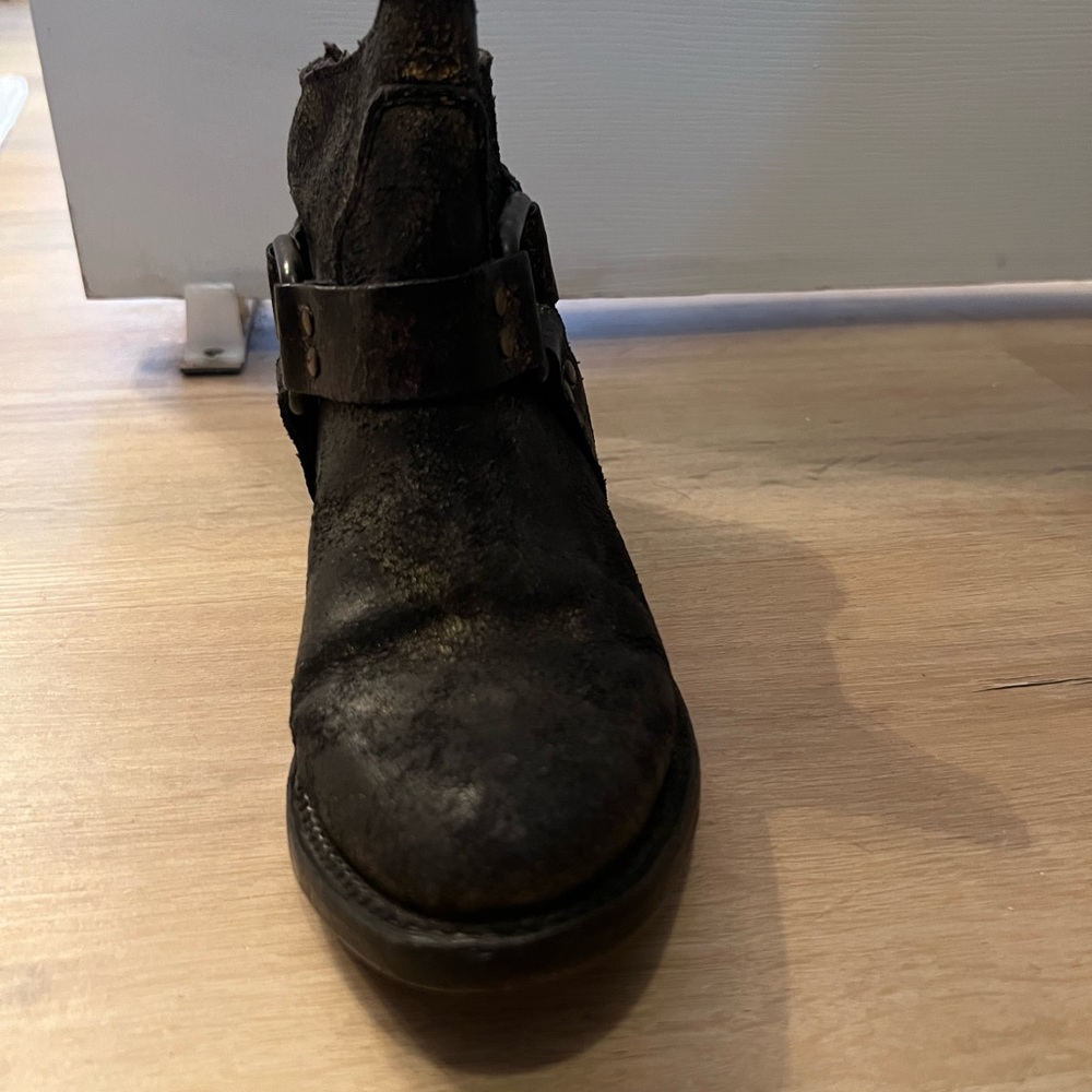 NEW Freebird Phlow Gold Black Harness Ankle Boots